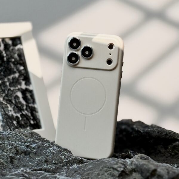Frosted Skin Feeling Magnetic Suction Phone Case Lens Protector All-inclusive Drop-resistant
